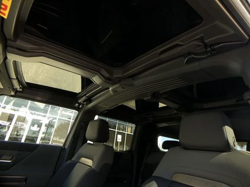 New 2025 GMC Hummer EV 3X w/ Extreme Off-Road Package image 30