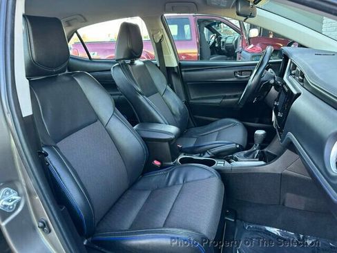 Used 2019 Toyota Corolla SE image 35