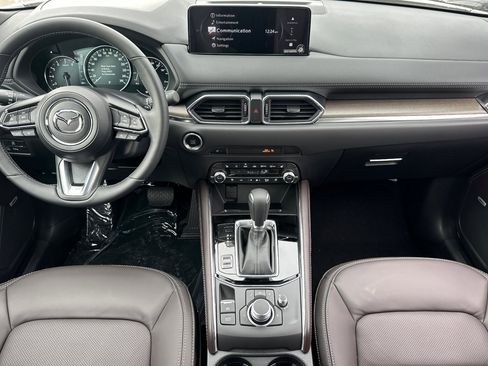 New 2025 MAZDA CX-5 Signature image 15