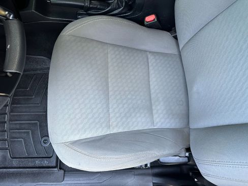 Used 2020 Toyota Tacoma SR5 image 12