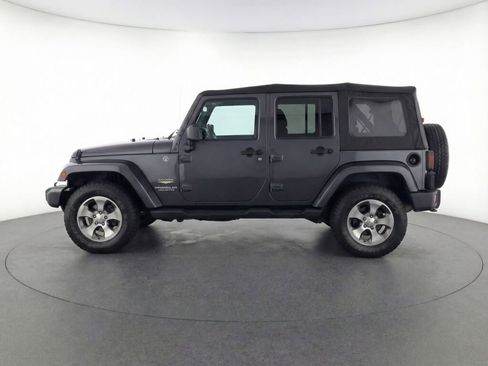 Used 2017 Jeep Wrangler Unlimited Sahara w/ Dual Top Group image 6