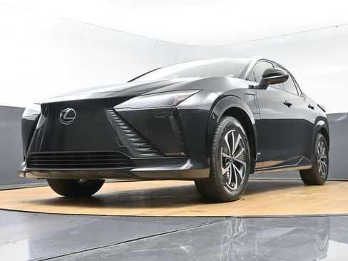 Used 2023 Lexus RZ 450e Premium w/ Technology Package AWD/4WD image 46