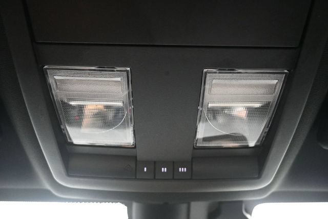 Used 2022 Dodge Challenger R/T RWD image 27