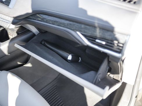 Used 2022 Cadillac XT4 Premium Luxury w/ Enhanced Visibility Package image 44