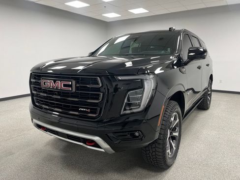 Used 2025 GMC Yukon AT4 Ultimate w/ LPO, Floor Liner Package AWD/4WD image 4