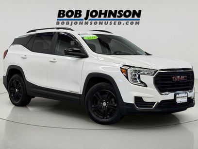 Used 2022 GMC Terrain SLE w/ Driver Convenience Package