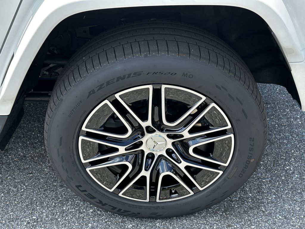 New 2027 Mercedes-Benz G 580 e image 23