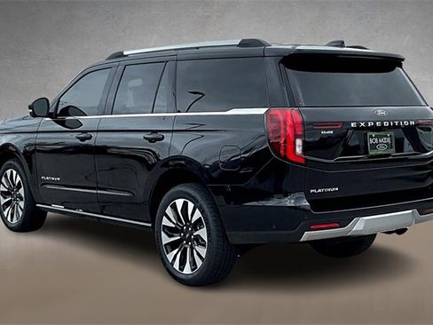 New 2025 Ford Expedition Platinum w/ Driver's Package image 3