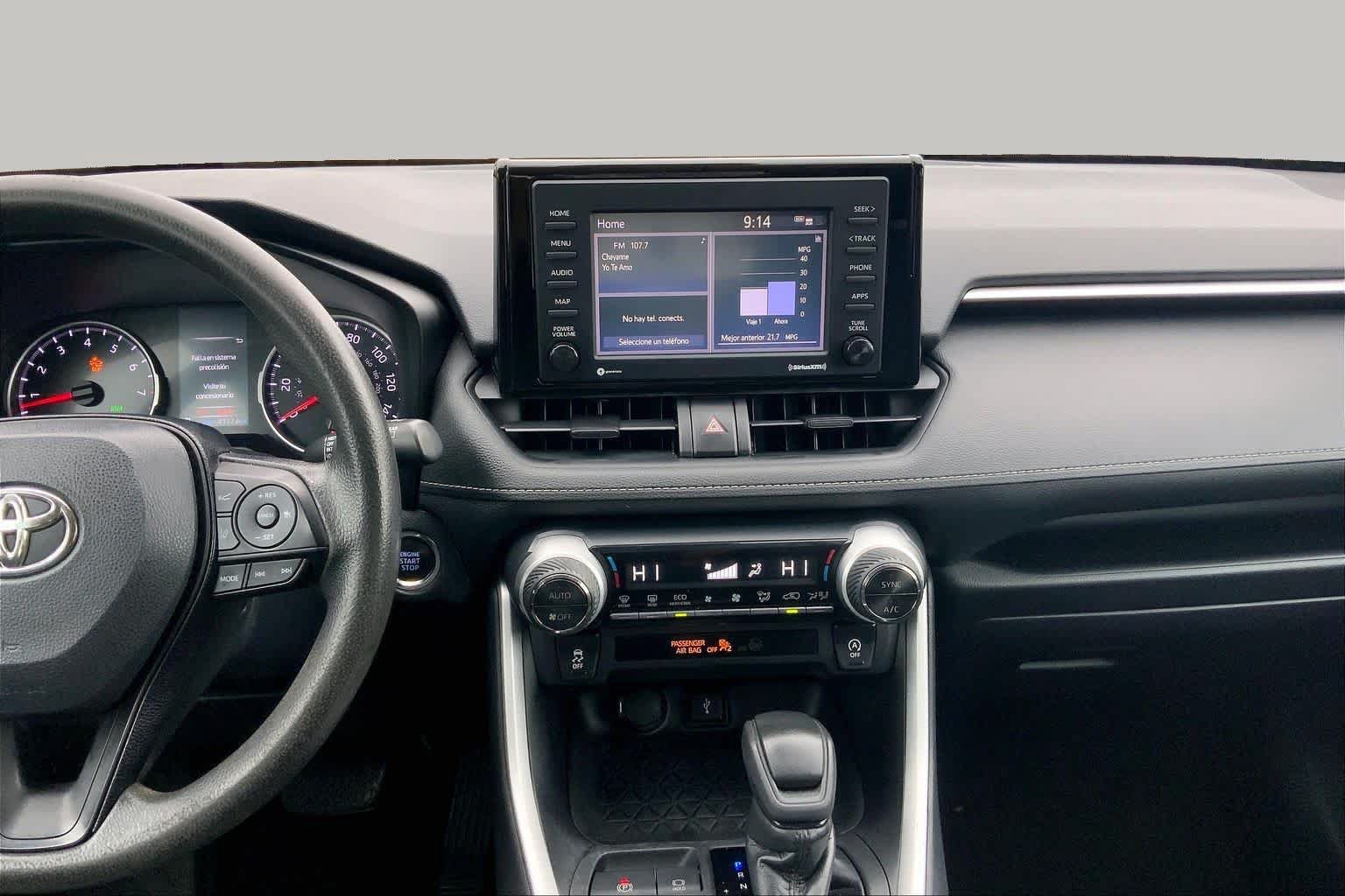 Used 2020 Toyota RAV4 XLE FWD image 7