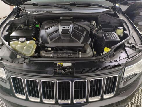 Used 2015 Jeep Grand Cherokee Limited w/ Luxury Group II image 22