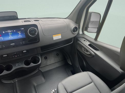 New 2025 Mercedes-Benz Sprinter 2500 image 20