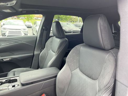 Used 2025 Lexus RX 350 AWD w/ Convenience Package image 9