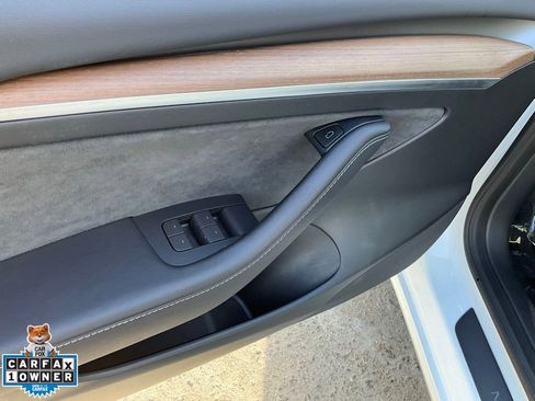 Used 2023 Tesla Model 3 Performance image 24