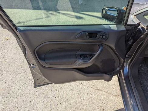 Used 2019 Ford Fiesta SE image 11