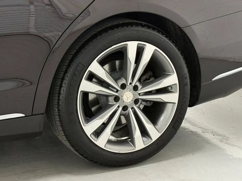 Used 2019 Mercedes-Benz S 560 4MATIC Sedan image 39