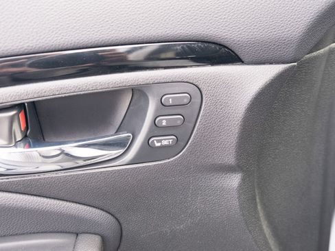 Used 2022 Honda Pilot Touring image 16