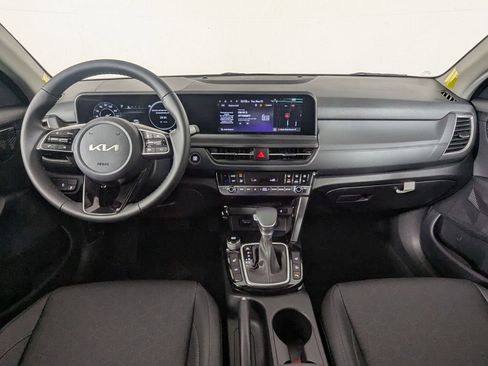 New 2025 Kia Seltos EX w/ EX Sunroof Package image 15