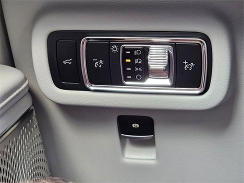 New 2026 Lincoln Nautilus Reserve image 21