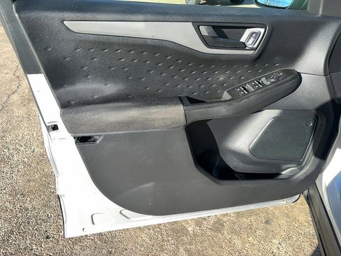 Used 2020 Ford Escape S image 16