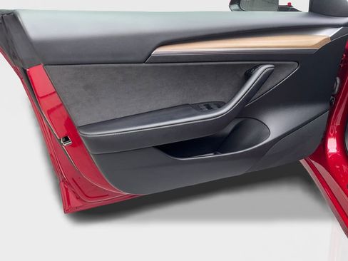 Used 2023 Tesla Model 3 Standard Range image 28