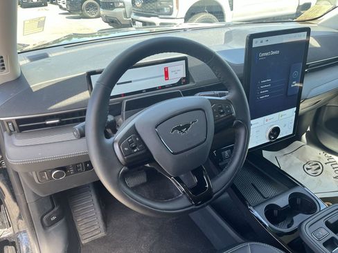 Used 2025 Ford Mustang Mach-E Select AWD/4WD image 7