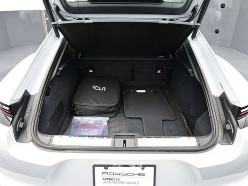 Certified 2025 Porsche Panamera 4 E-Hybrid AWD/4WD image 16