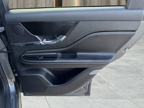 Used 2023 Lincoln Corsair FWD image 38