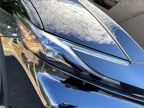 Used 2025 Toyota Camry XSE FWD image 28