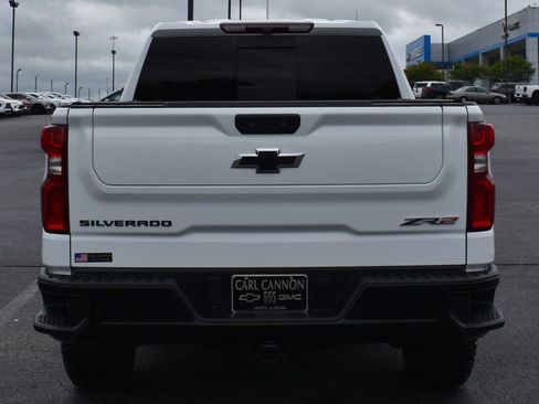 Used 2023 Chevrolet Silverado 1500 ZR2 AWD/4WD image 9
