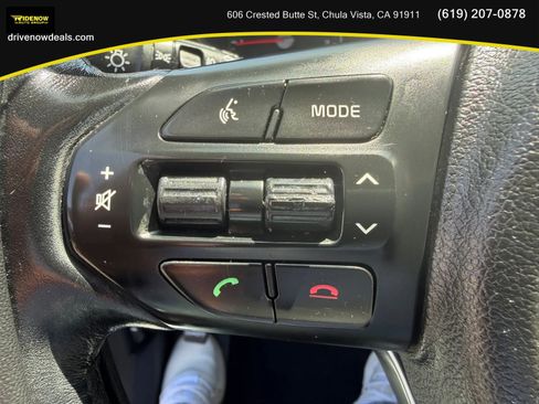Used 2016 Kia Sorento EX FWD image 25