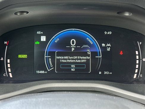 Used 2025 Toyota Camry SE image 24