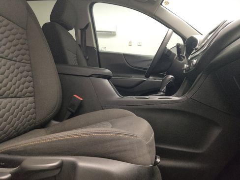 Used 2019 Chevrolet Equinox LT FWD image 21