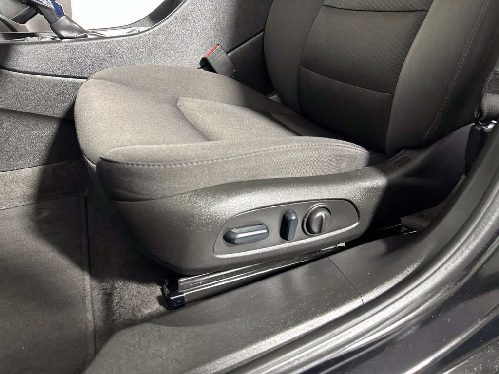 Used 2024 Chevrolet Malibu LT FWD image 11