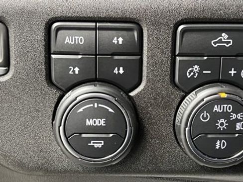 Used 2024 Chevrolet Silverado 1500 RST image 29