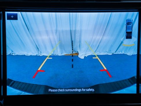 Used 2022 Ford F350 Lariat w/ Chrome Package image 48