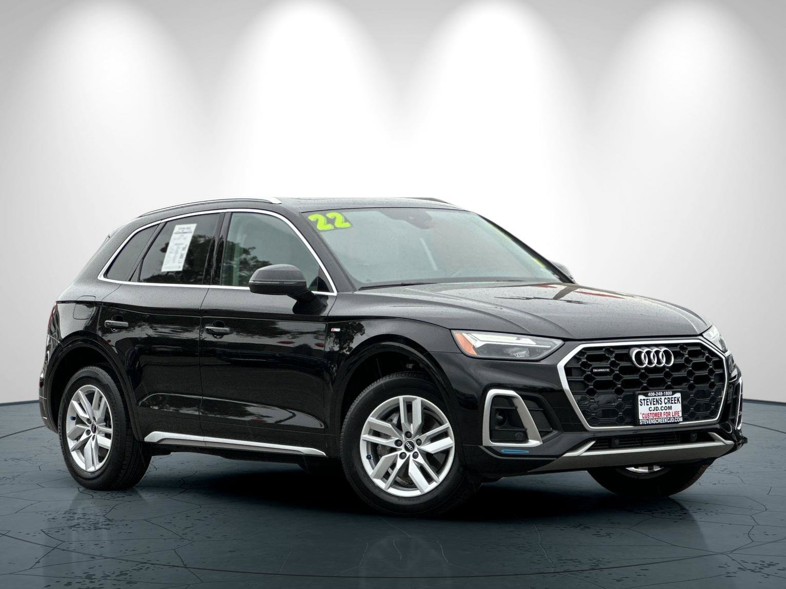 Used 2022 Audi Q5 2.0T Premium w/ Convenience Package AWD/4WD image 2