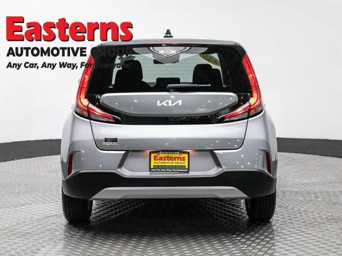 Used 2023 Kia Soul LX w/ Option Group 015 image 6