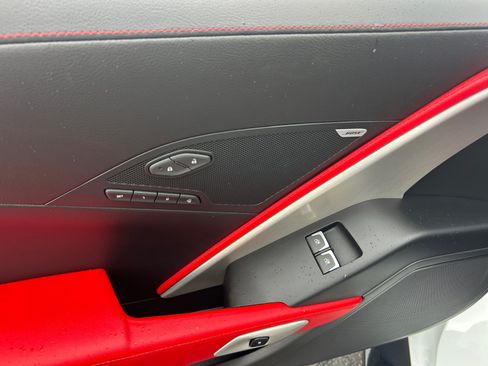 Used 2018 Chevrolet Corvette Z06 RWD image 13