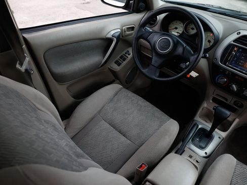 Used 2002 Toyota RAV4 2WD image 20