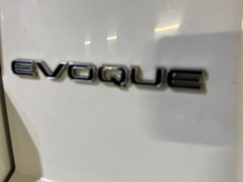 Used 2015 Land Rover Range Rover Evoque Pure AWD/4WD image 25