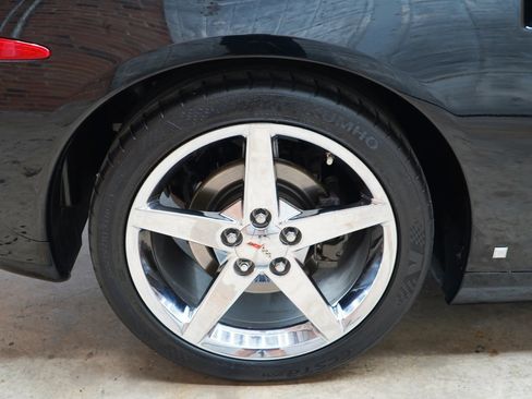 Used 2008 Chevrolet Corvette Convertible w/ Preferred Equipment Group RWD image 60
