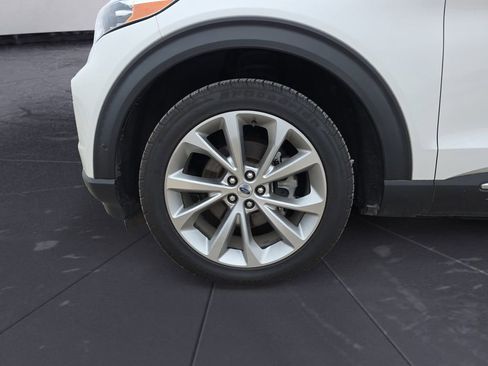 Used 2021 Ford Explorer Platinum w/ Equipment Group 601A image 14