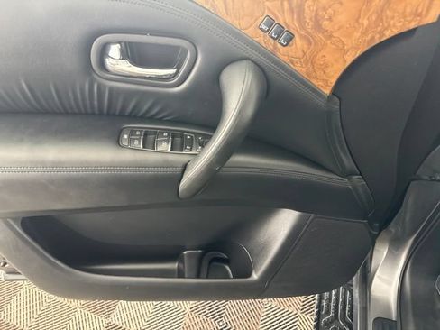 Used 2021 Nissan Armada SL w/ Captain's Chairs Package RWD image 18
