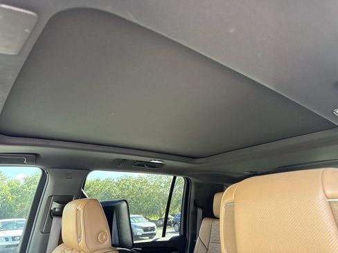 Used 2024 Cadillac Escalade ESV Sport w/ LPO, ONYX Package AWD/4WD image 33