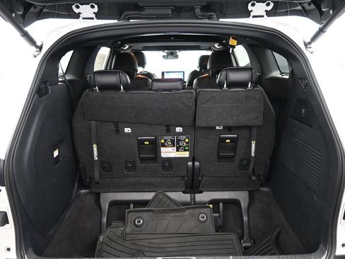 Certified 2025 Toyota Sienna Limited AWD/4WD image 23