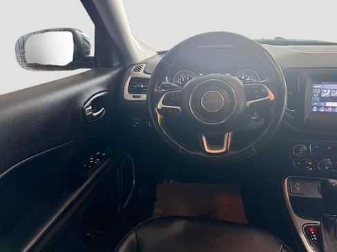 Used 2018 Jeep Compass Latitude w/ Popular Equipment Group FWD image 21