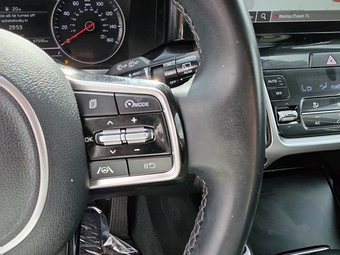 Certified 2022 Kia Sorento S w/ Panoramic Sunroof Package FWD image 31