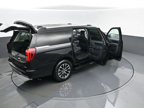 Used 2025 Ford Expedition Max Platinum AWD/4WD image 35
