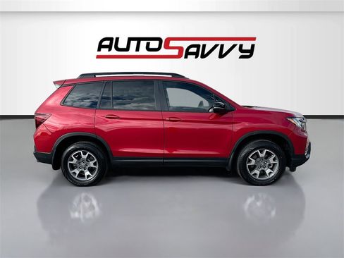 Used 2023 Honda Passport TrailSport image 8