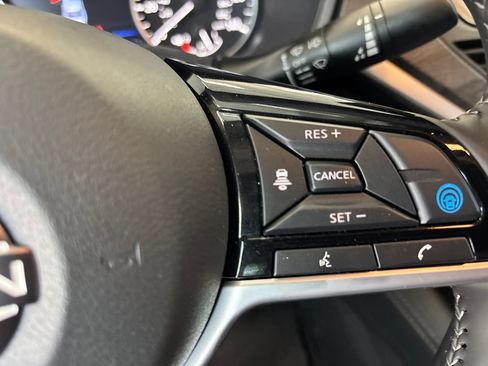 Used 2025 Nissan Altima 2.5 SV w/ SV Premium Package FWD image 15